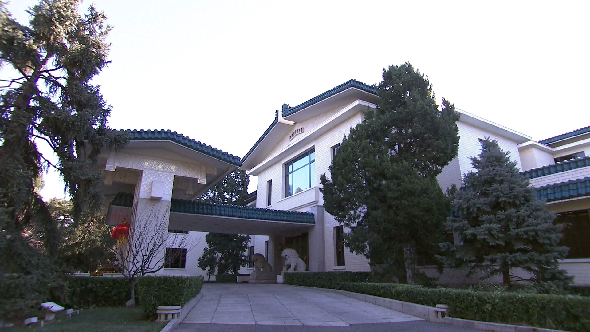 Menteri Luar Negeri Wang Yi bertemu dengan Menteri Luar Negeri Federal Jerman Annalena Baerbock di Beijing pada hari Senin