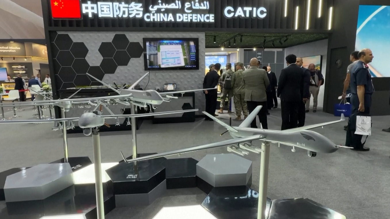 Teknologi Pertahanan Tiongkok Tampil Memukau di Pameran Dirgantara Internasional El Alamein ke-2
