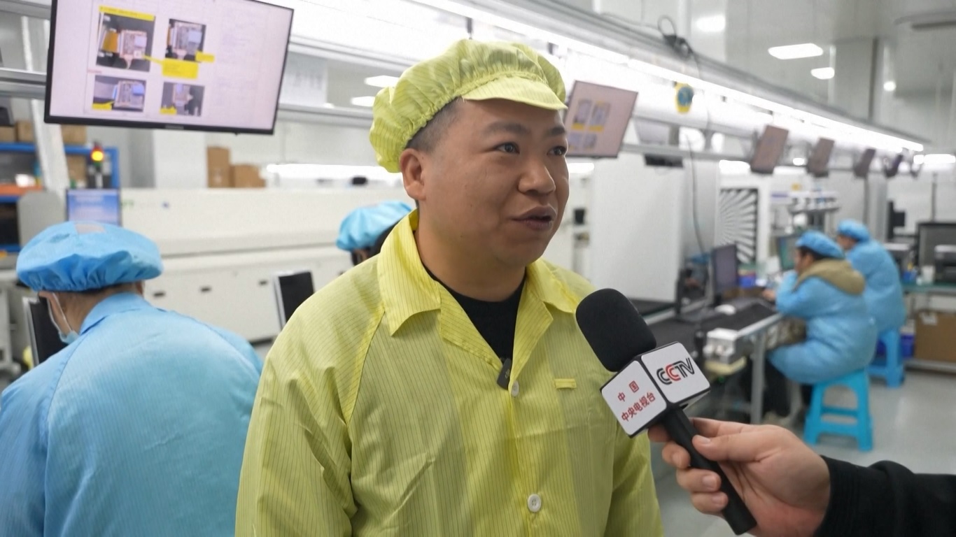 Salah satunya adalah kamera lalu lintas bertenaga AI yang dilengkapi dengan teknologi pengenalan visual yang hampir diluncurkan ke pasar