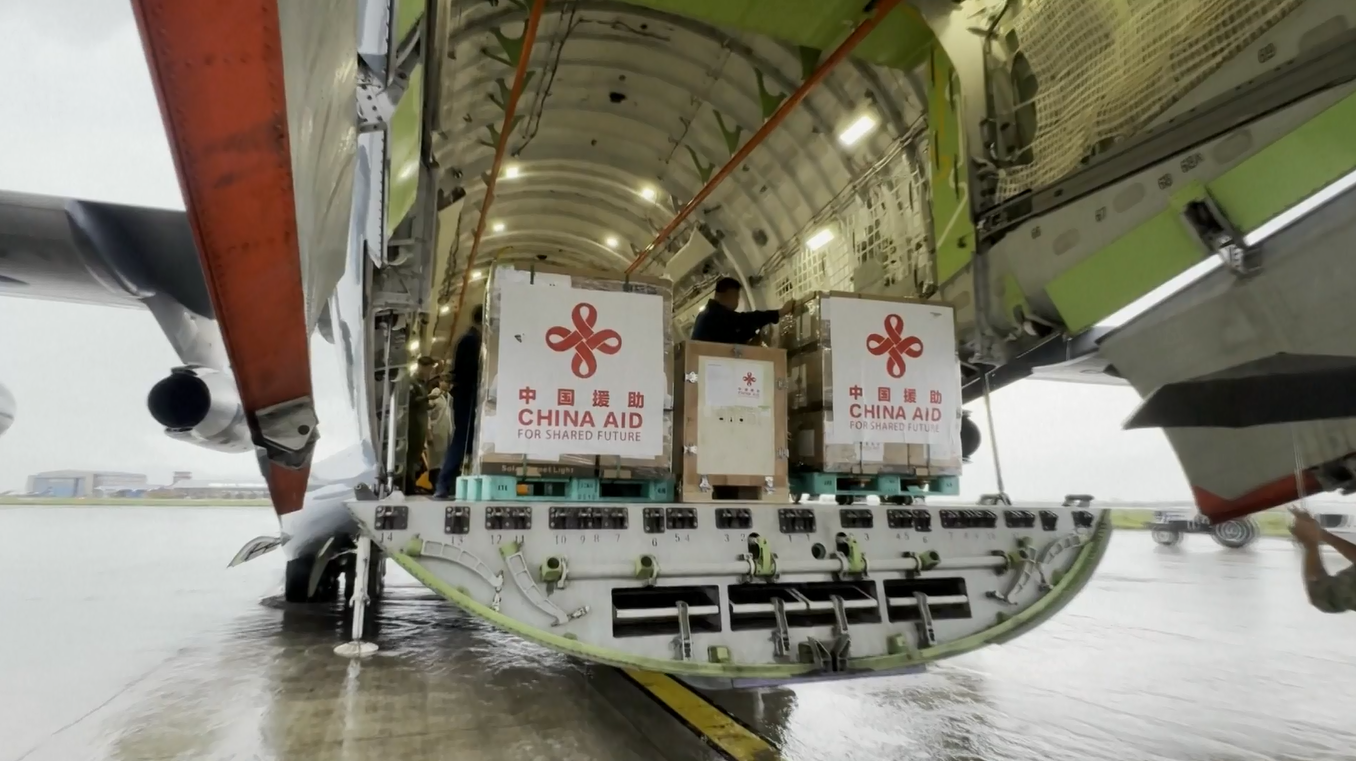Bantuan Tambahan dari Tiongkok Tiba di Nepal yang Dilanda Tanah Longsor
