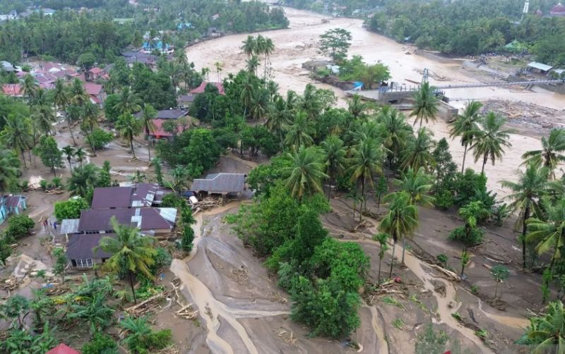 Anomali "Hujan Sebulan Tumpah Dalam Sehari" Di Sumatera, Alarm Krisis Ekologi dan Cuaca Ekstrem