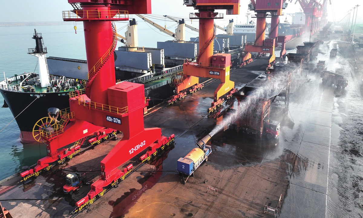 Ekonomi global yang melemah kemungkinan akan mengakibatkan permintaan yang lesu untuk ekspor Tiongkok