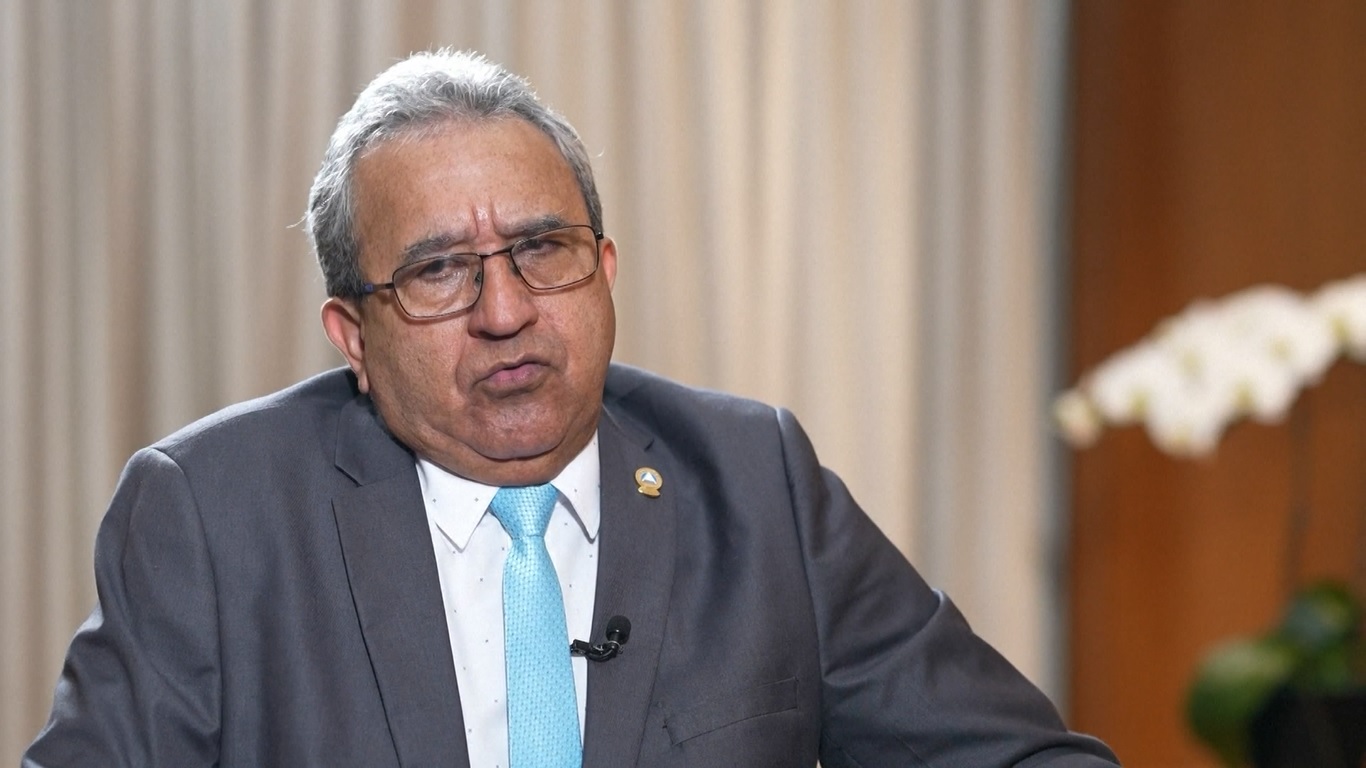 Parlacen adalah parlemen enam negara yang terdiri dari Guatemala