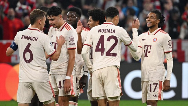 Bayern Munchen berada di puncak klasemen sementara Liga Champions berkat kemenangan telak 9-2 atas Dinamo Zagreb Sementara Celtic dan Aston Villa menempel ketat Bayern