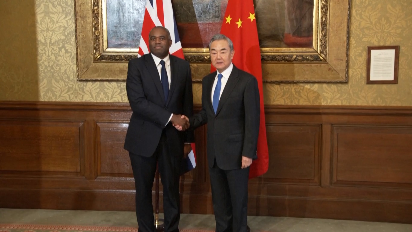 Kedua pihak mencapai konsensus tentang peta jalan untuk pertukaran dan kerja sama di masa mendatang antara kedua negara