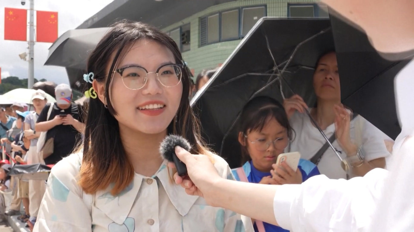 Garnisun PLA Tiongkok di Hong Kong Membuka Barak untuk Umum