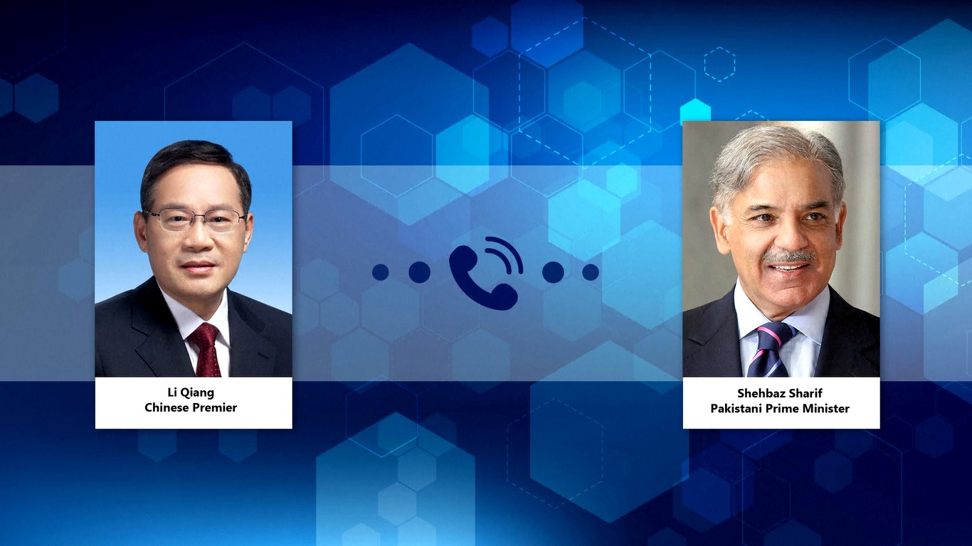 Li mengatakan dalam pembicaraan telepon bahwa Tiongkok dan Pakistan adalah tetangga yang baik