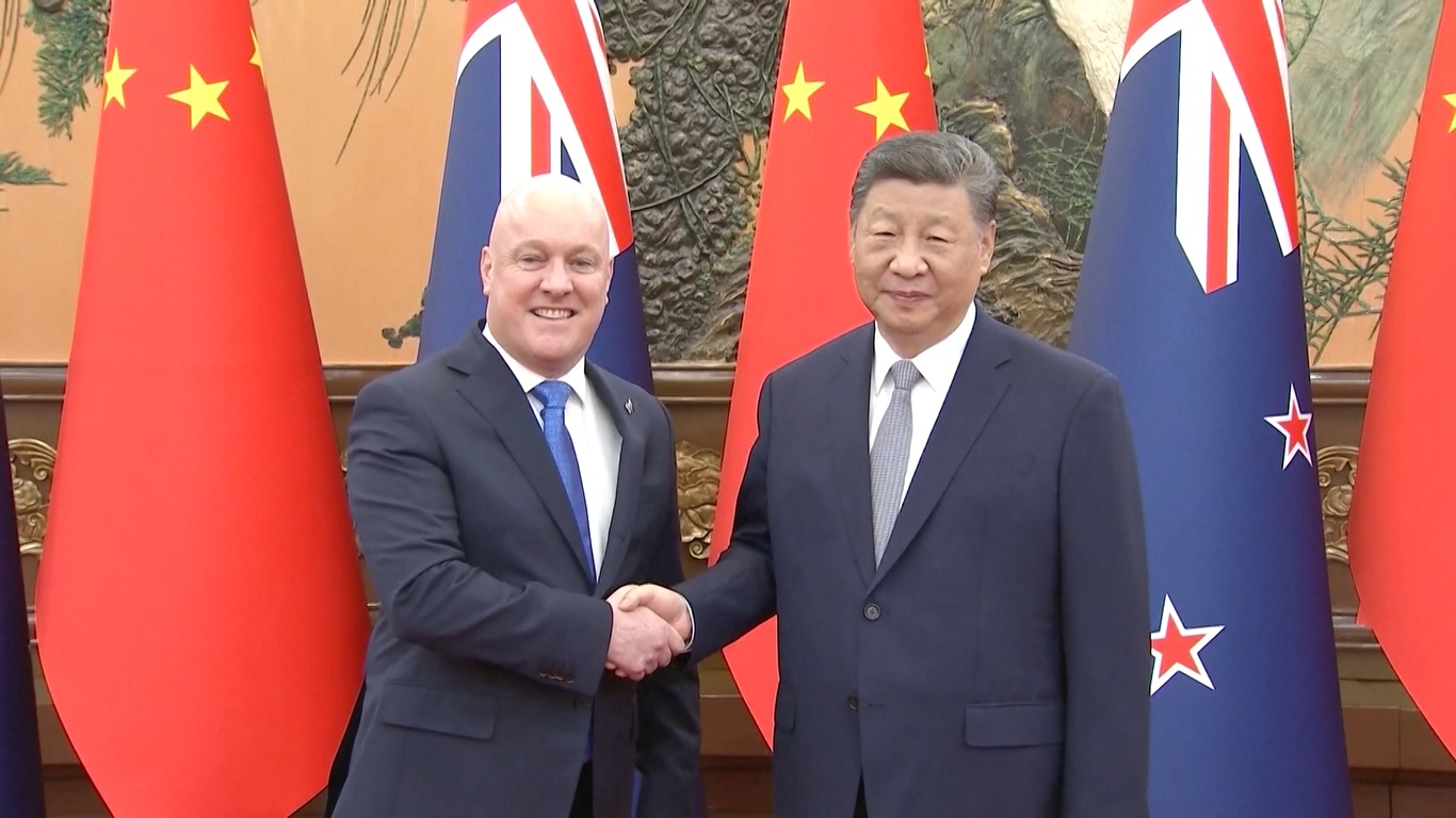 Xi Jinping Bertemu dengan Perdana Menteri Selandia Baru di Beijing