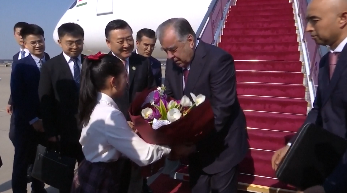 Presiden Tajikistan Tiba di Beijing untuk Kunjungan Kenegaraan