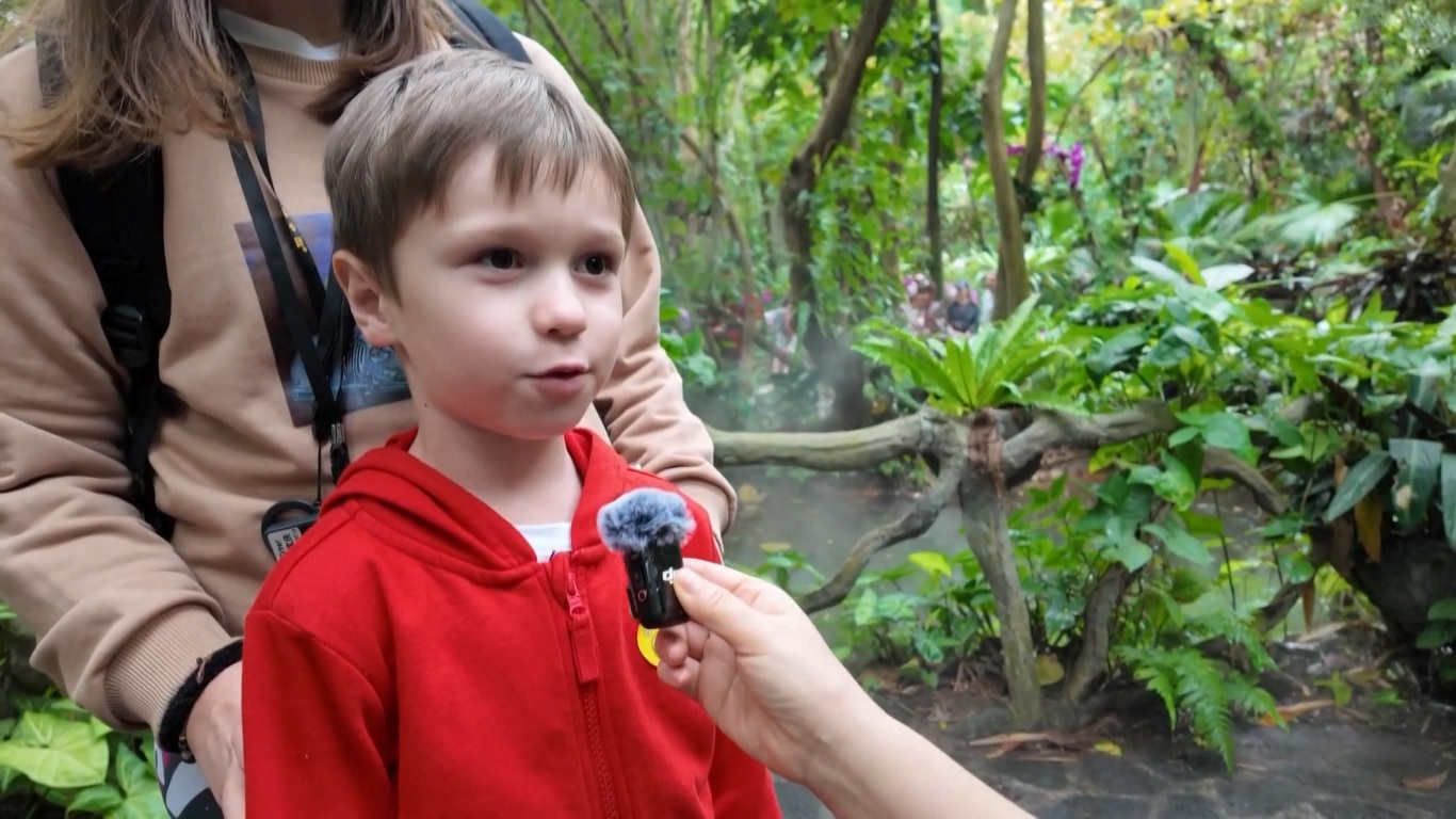 Salah satu objek wisata Hainan yang paling populer dan menarik bagi wisatawan internasional adalah Kawasan Wisata Budaya Hutan Hujan Yanoda