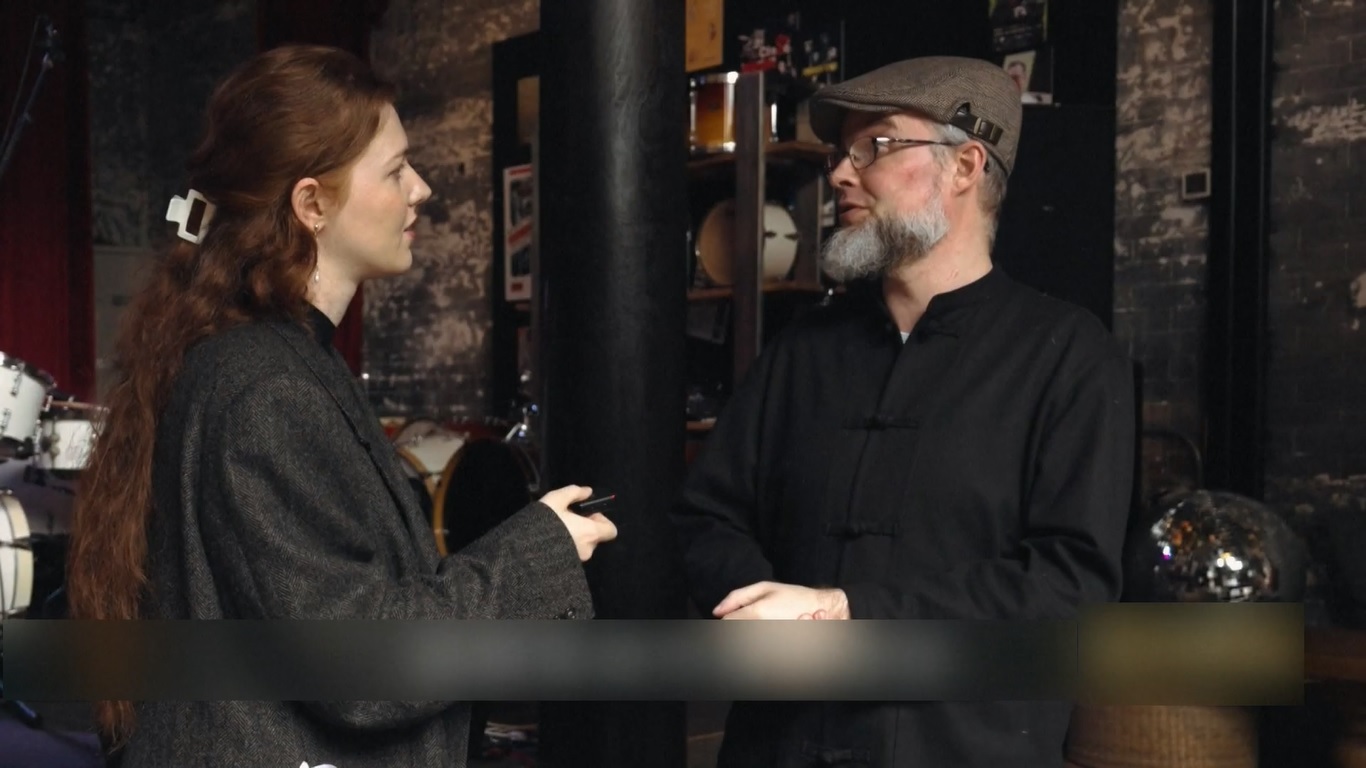 Ia mengunjungi bagian kuno Kota Zhuhai di Provinsi Guangdong