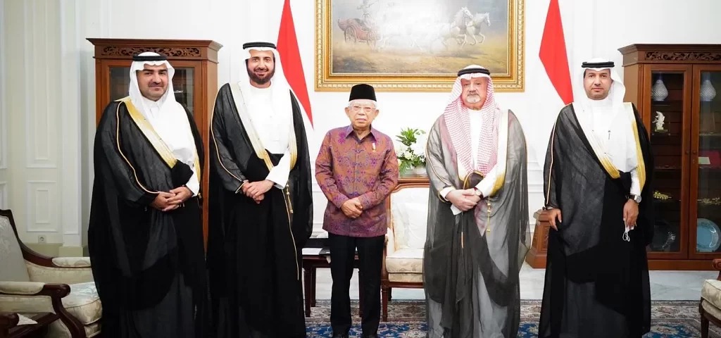 Wakil Presiden (Wapres) Ma’ruf Amin menerima kunjungan Menteri Urusan Haji dan Umrah Arab Saudi Tawfiq Fawzan Muhammed Alrabiah
