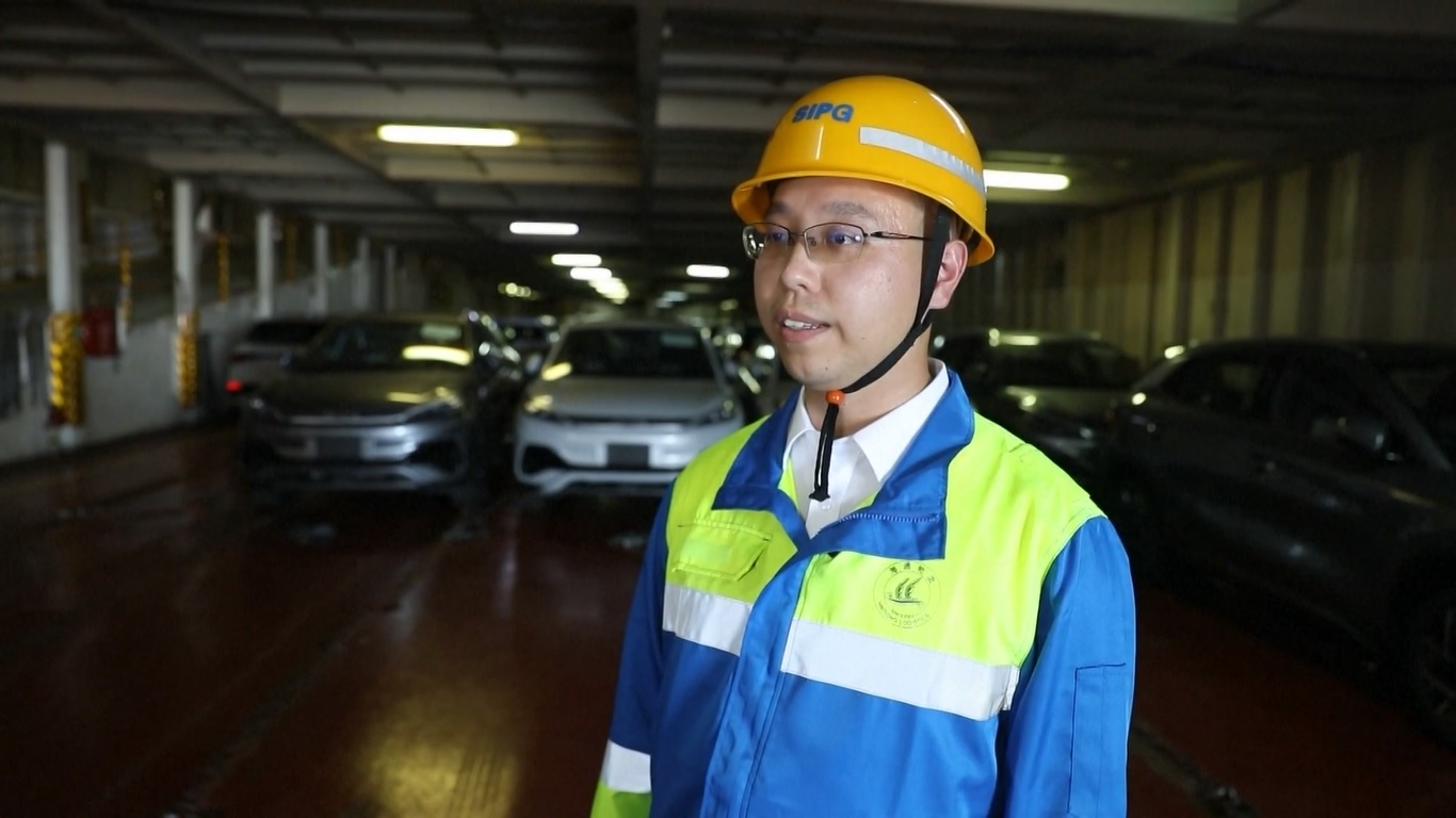 Pelabuhan Shanghai menyaksikan ekspor 279