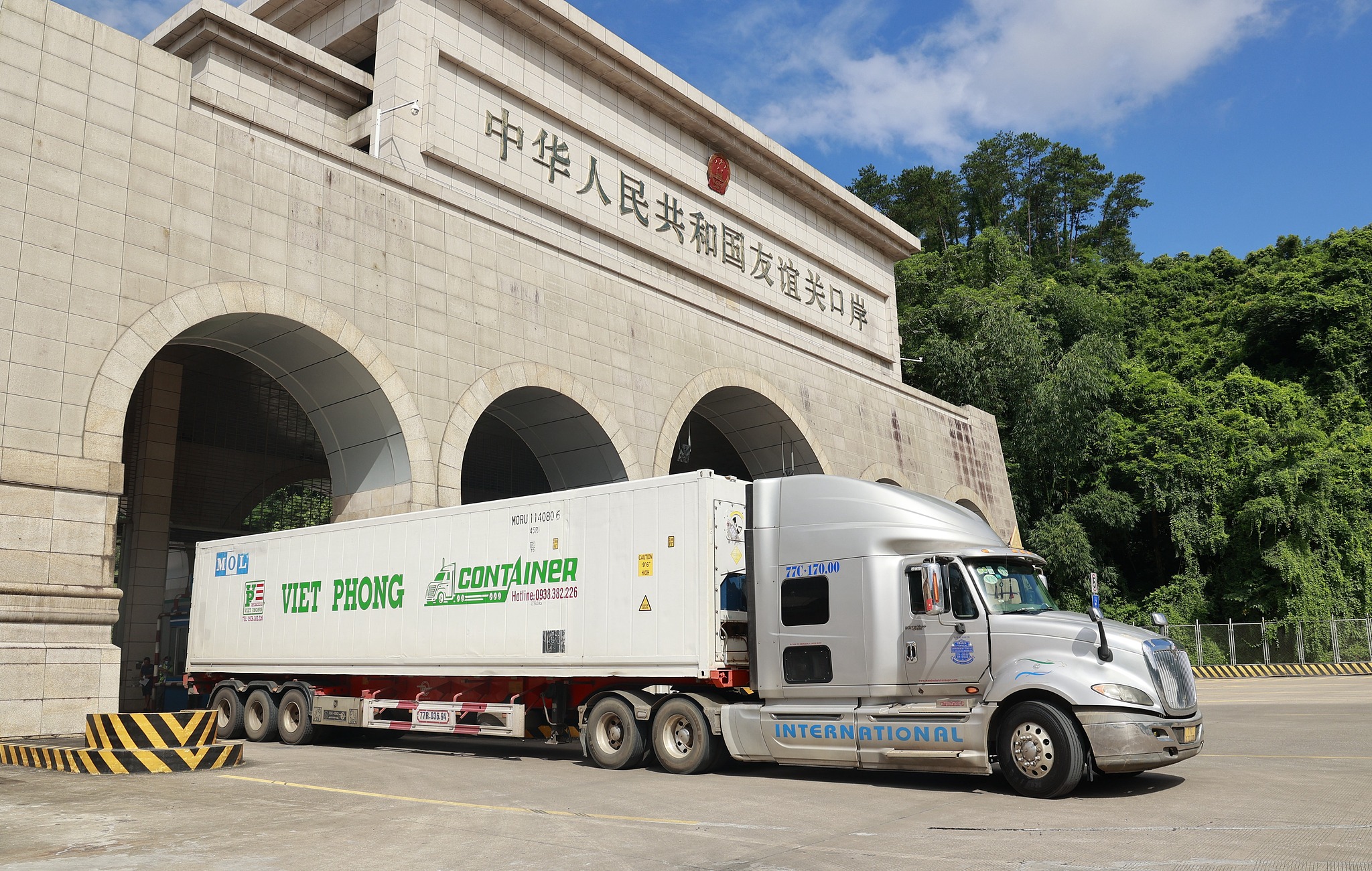 Di bawah Inisiatif Sabuk dan Jalan
