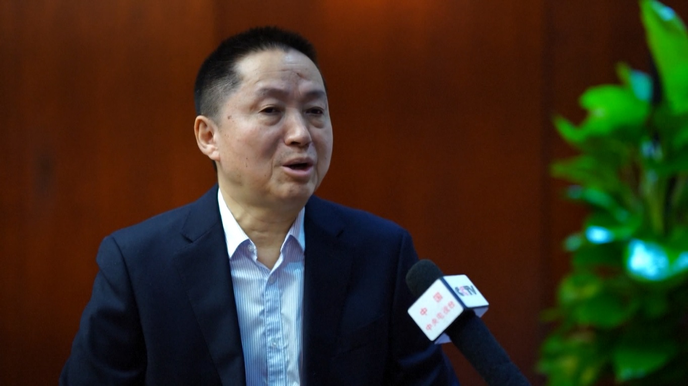 Istilah industri baru mengacu pada sektor-sektor yang sedang berkembang dan masa depan yang mengalami pertumbuhan dan ekspansi dengan memanfaatkan teknologi baru