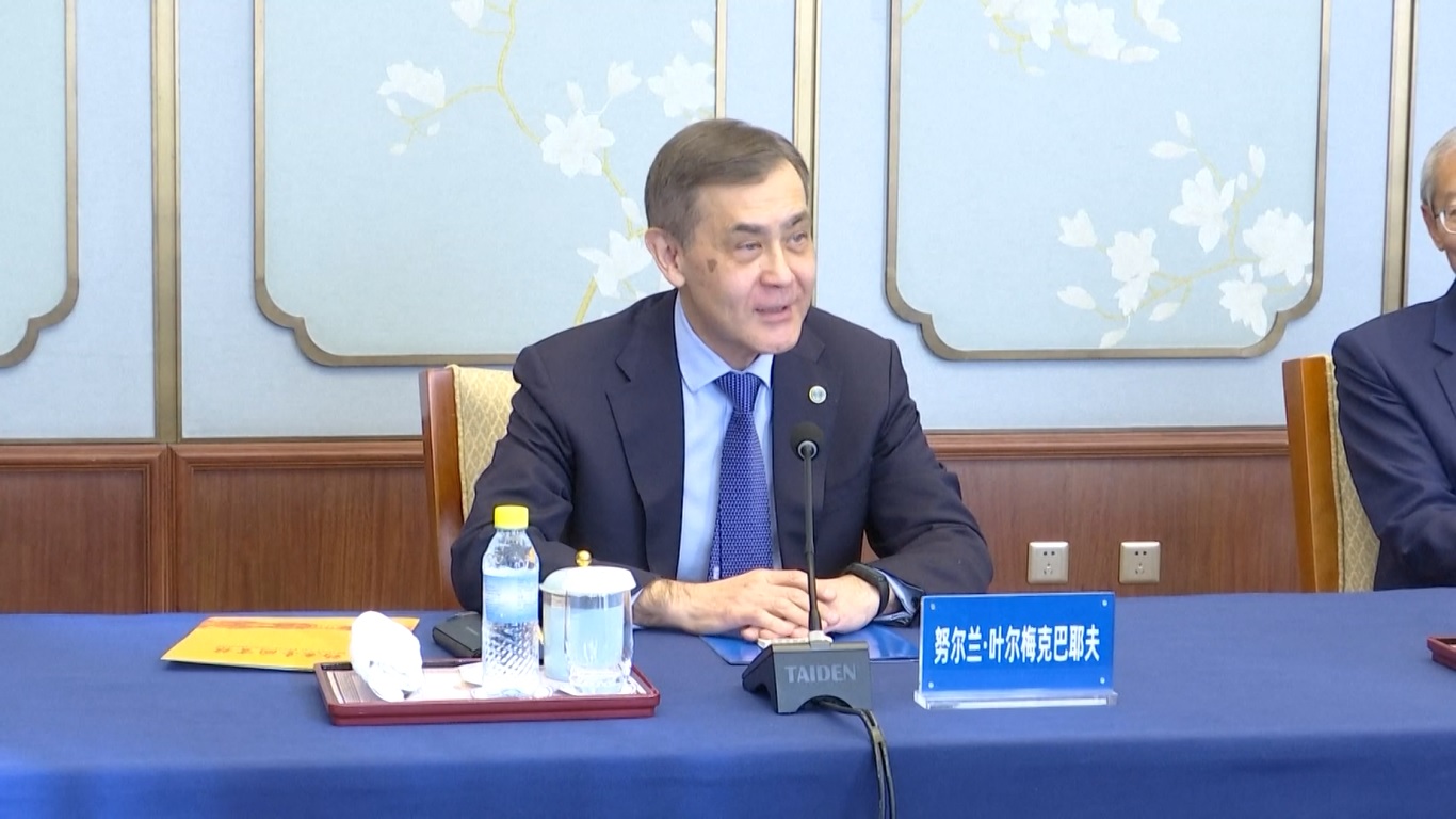 Nurlan Yermekbayev juga berjanji untuk memimpin Sekretariat dalam melayani dan menjaga kepentingan semua negara anggota