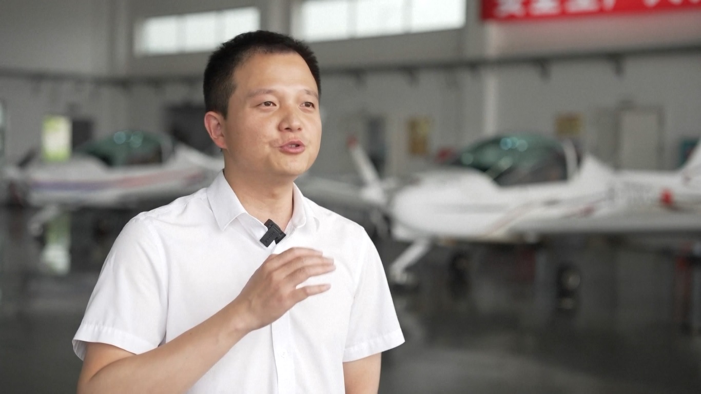 Bandara Huaizhou di Kabupaten Jintang yang berdekatan dengan ibu kota provinsi Sichuan