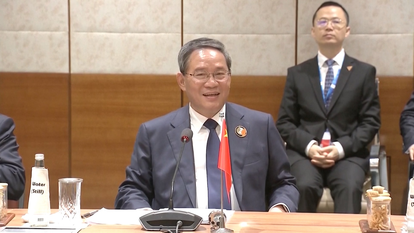 Li mengatakan kedua belah pihak harus berusaha untuk membawa lebih banyak manfaat bagi satu sama lain dan dunia dengan hubungan bilateral yang stabil dan saling menguntungkan