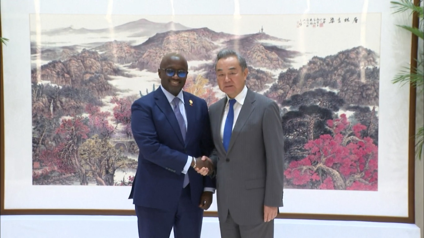 Wang Yi mengatakan bahwa Tiongkok siap bekerja sama dengan Rwanda untuk saling mendukung dengan tegas