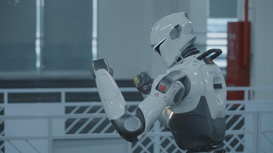 Teknologi canggih dan Keyakinan Teguh Berdayakan Perusahaan Tiongkok Meraih Terobosan dalam Robot Tempur