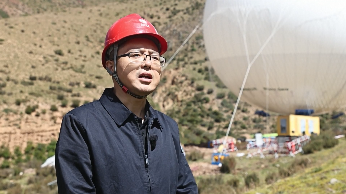 Tiongkok Mulai Mengoperasikan Balon Tambat Seberat 2 Ton Pertamanya di Tibet