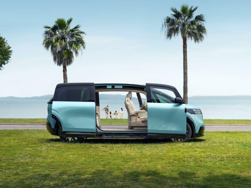 Zeekr MIX menawarkan fleksibilitas interior yang mengesankan