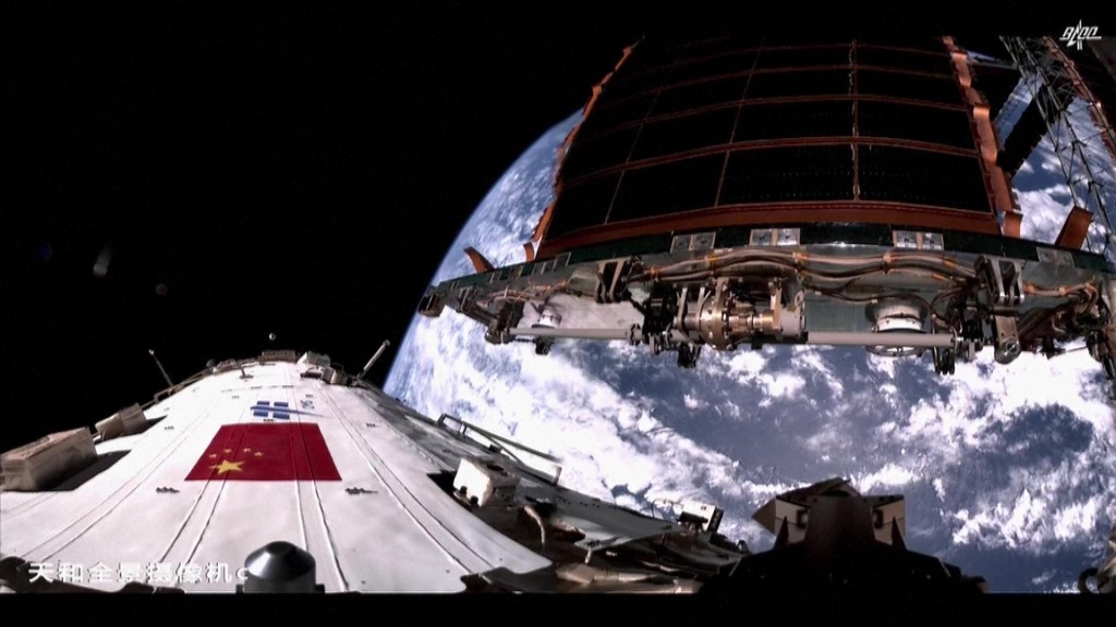 Sebagai pesawat ruang angkasa pertama yang mengunjungi stasiun ruang angkasa Tiangong tahun ini