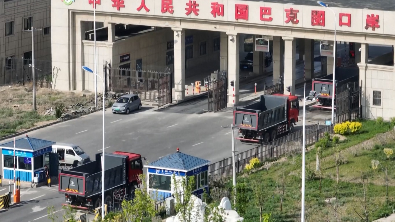 Baketu membentuk saluran hijau untuk bea cukai produk pertanian yang cepat pada tahun 2013