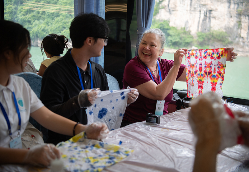 Di ibu kota Wuhan yang ramai