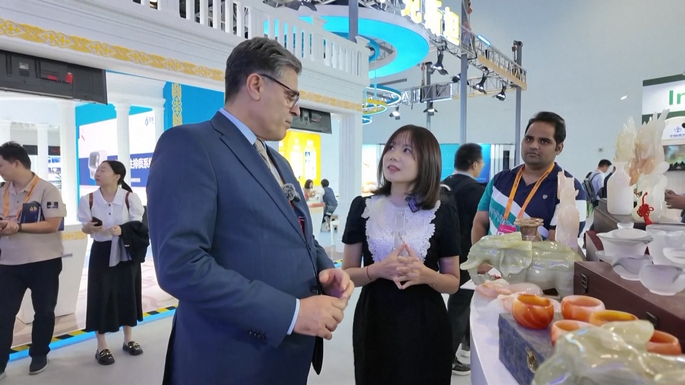 Salah satu pameran yang paling menarik perhatian di paviliun tersebut adalah sesuatu yang sangat disukai oleh orang Tiongkok