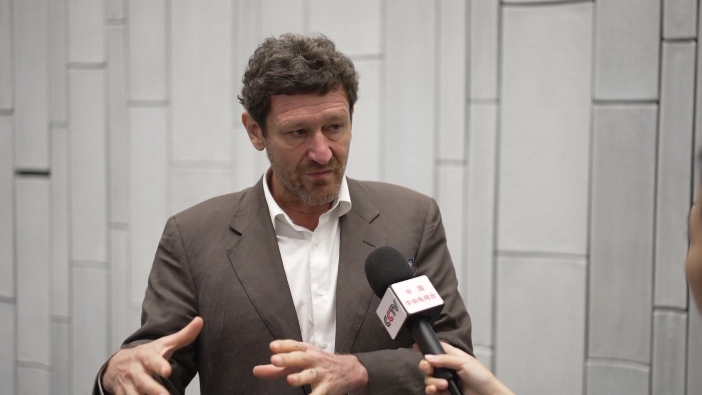 Konferensi tersebut menampilkan laporan khusus