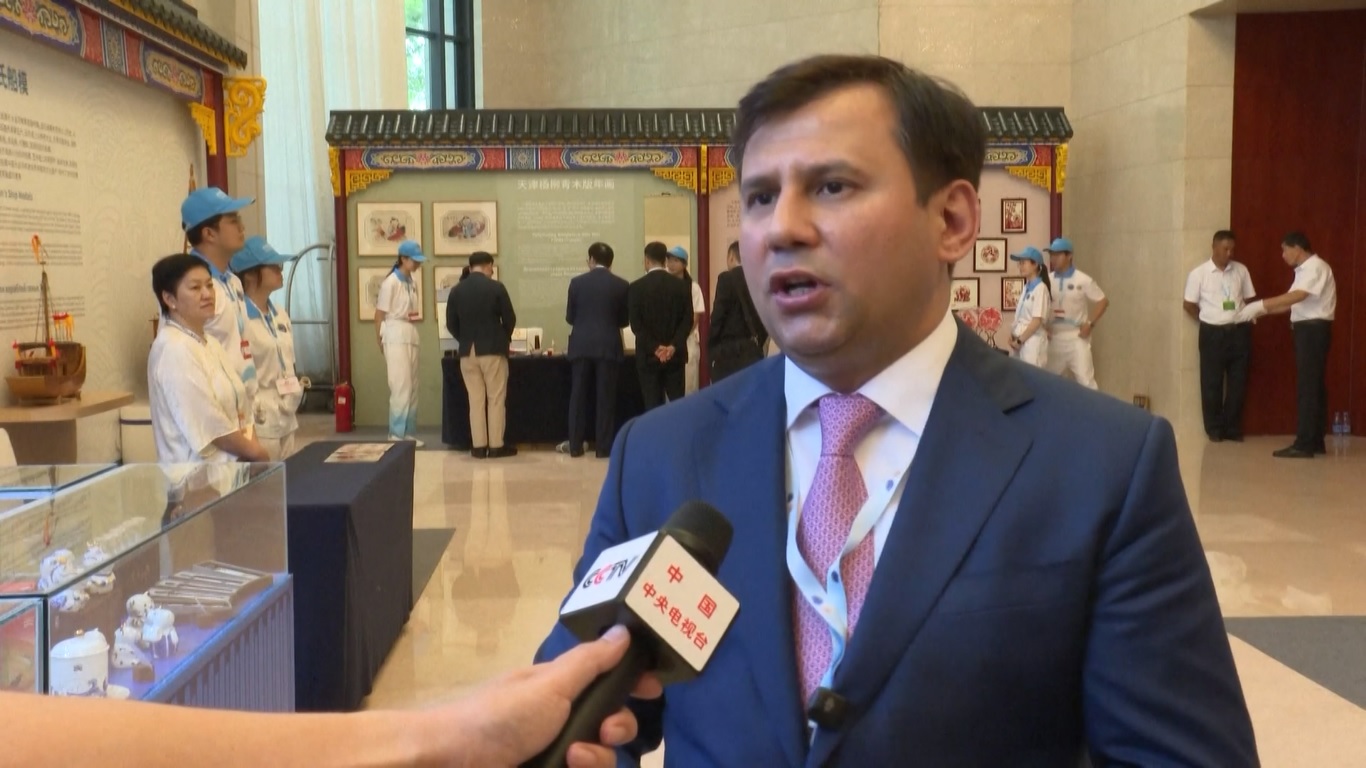 Para Pejabat Global Berkumpul di Tianjin untuk Memajukan Solusi Transportasi Berkelanjutan