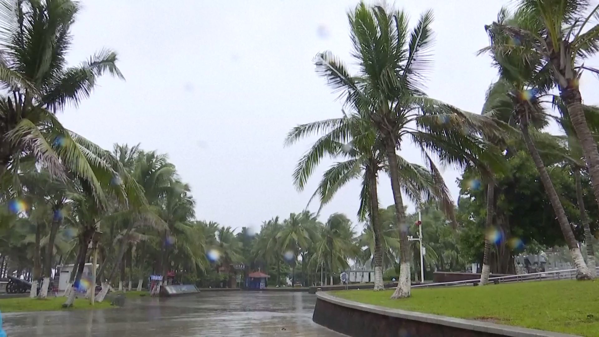 Provinsi-Provinsi di Tiongkok Selatan Bersiap Menghadapi Topan Matmo yang Mendekati Daratan