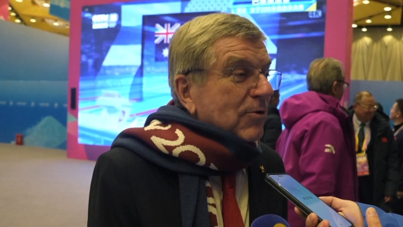 Presiden IOC merupakan salah satu dari sekian banyak pejabat tinggi yang berada di Harbin untuk menghadiri upacara pembukaan Asian Games pada Jum'at malam (7/2)