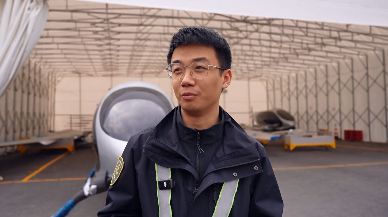 Pilot Drone Muda Tiongkok Rangkul Ekonomi Ketinggian Rendah