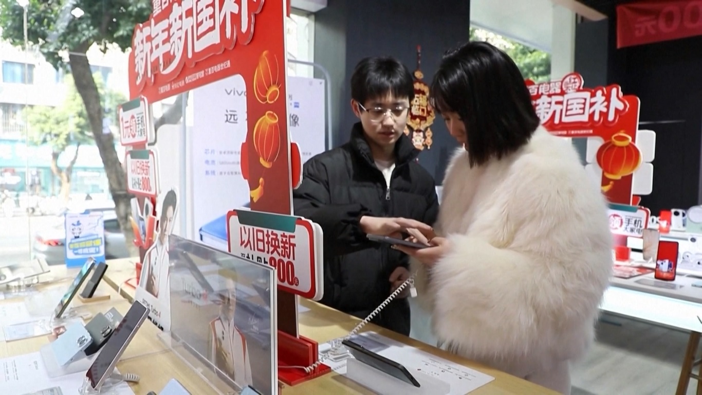 Tiongkok mulai menawarkan subsidi untuk tukar tambah produk elektronik sejak 20 Januari 2025 karena negara tersebut memperluas cakupan program tukar tambah barang konsumen untuk lebih meningkatkan konsumsi