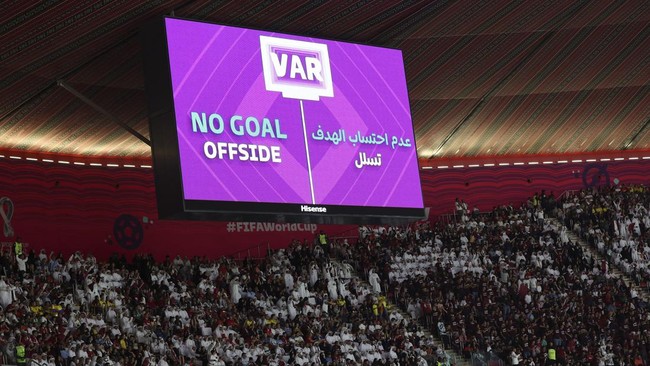 Teknologi Video Assistant Referee (VAR) dan wasit wanita akan mencatat debut di Piala Asia 2023