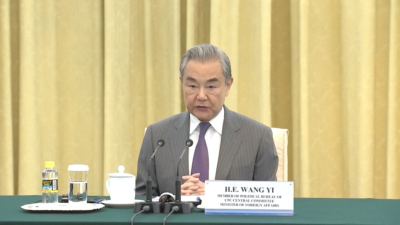 Menlu Tiongkok: Tiongkok dan AS Harus saling Hormati Kepentingan Inti Masing-masing dan Hindari Konflik