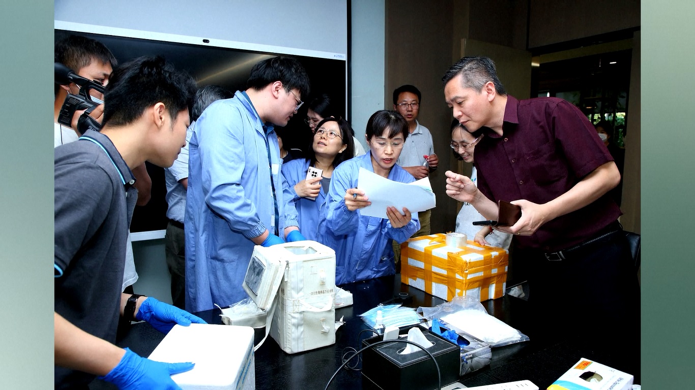 Sebagai salah satu dari 14 sistem proyek Ruang Angkasa Berawak Tiongkok