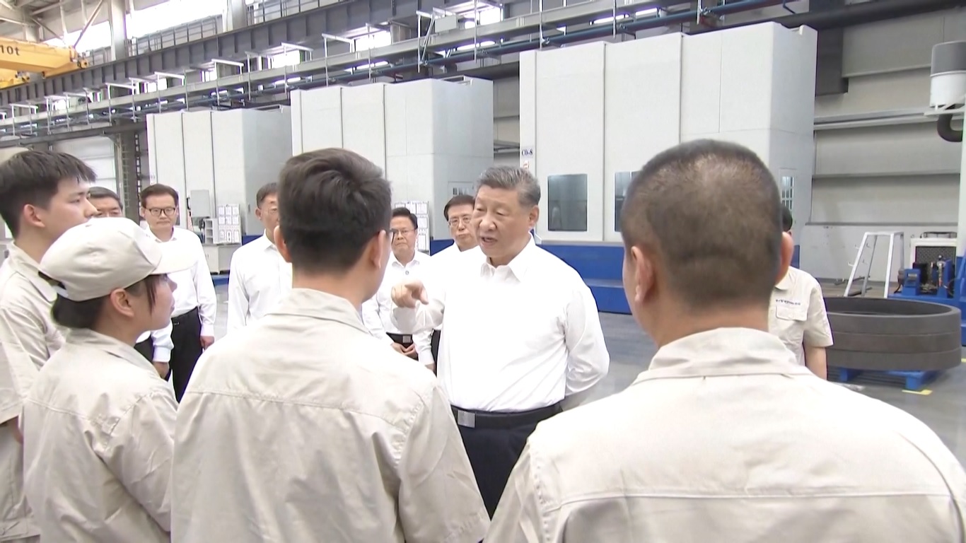 Xi menyampaikan pernyataan tersebut selama kunjungan inspeksinya di sebuah pabrik bantalan di Kota Luoyang