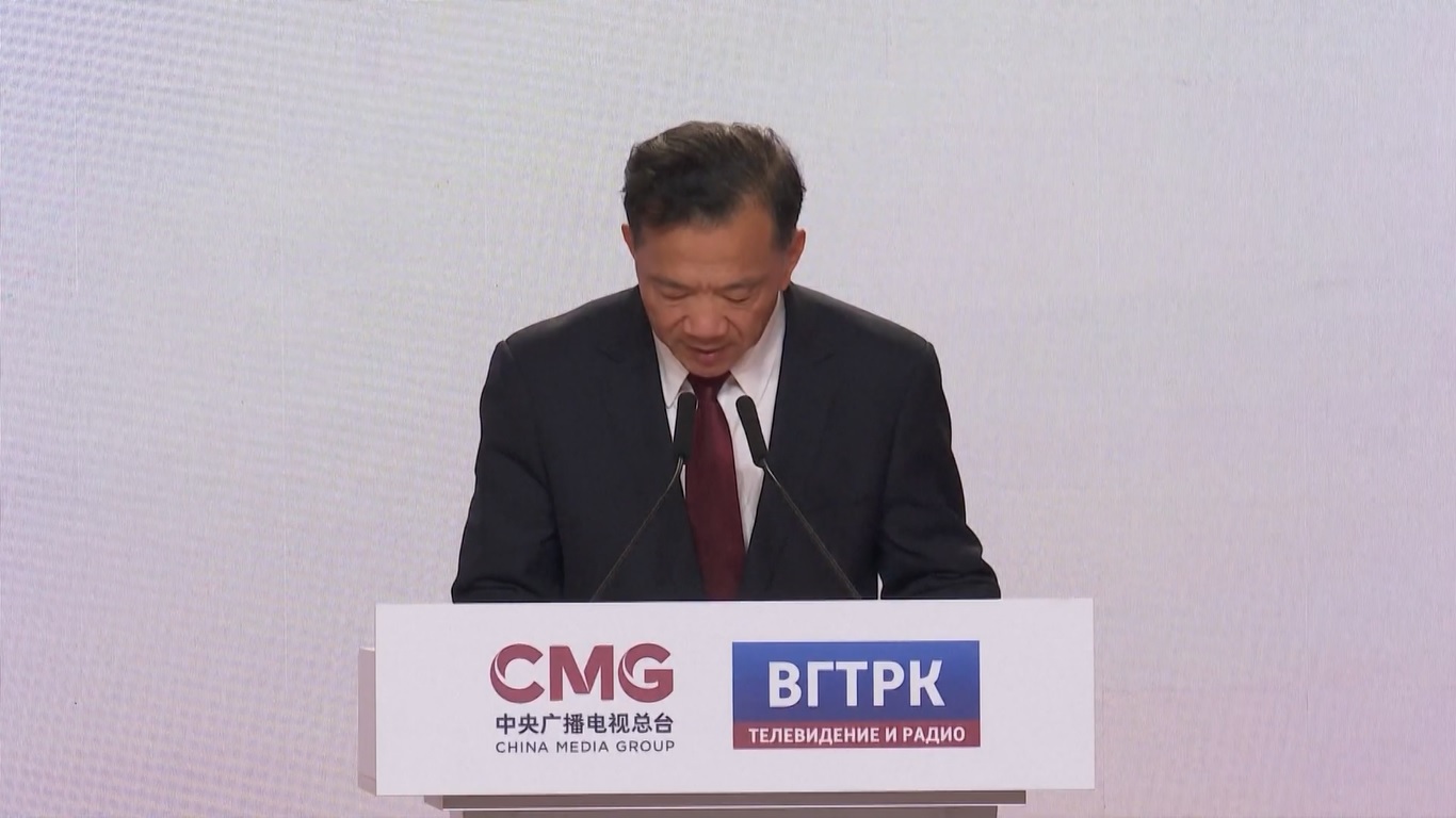 Acara tersebut dihadiri oleh lebih dari 200 tamu dari sektor politik