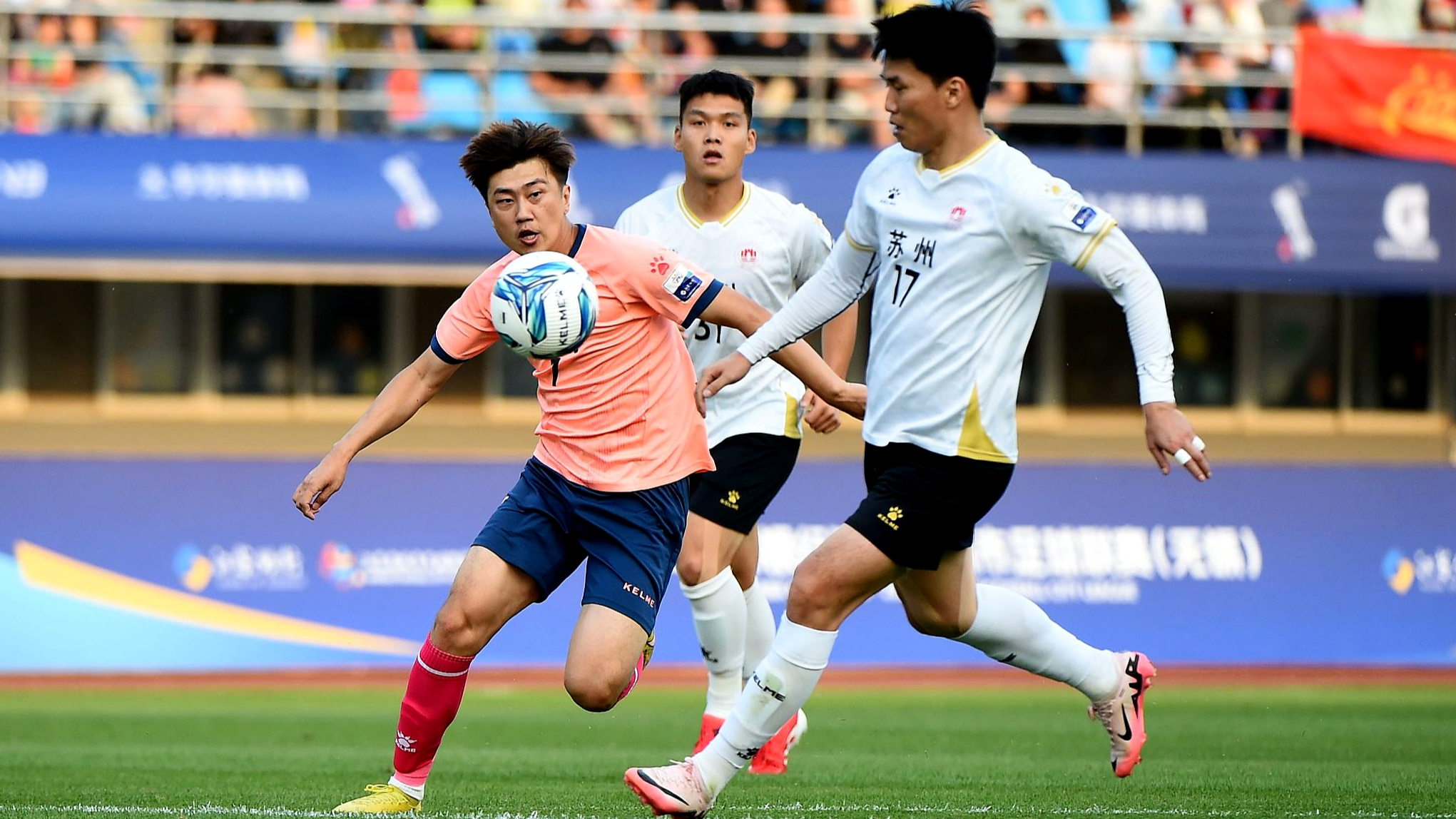 Seiring berkembangnya pasar budaya dan pariwisata Tiongkok kota-kota di seluruh negeri menemukan cara baru untuk melibatkan wisatawan