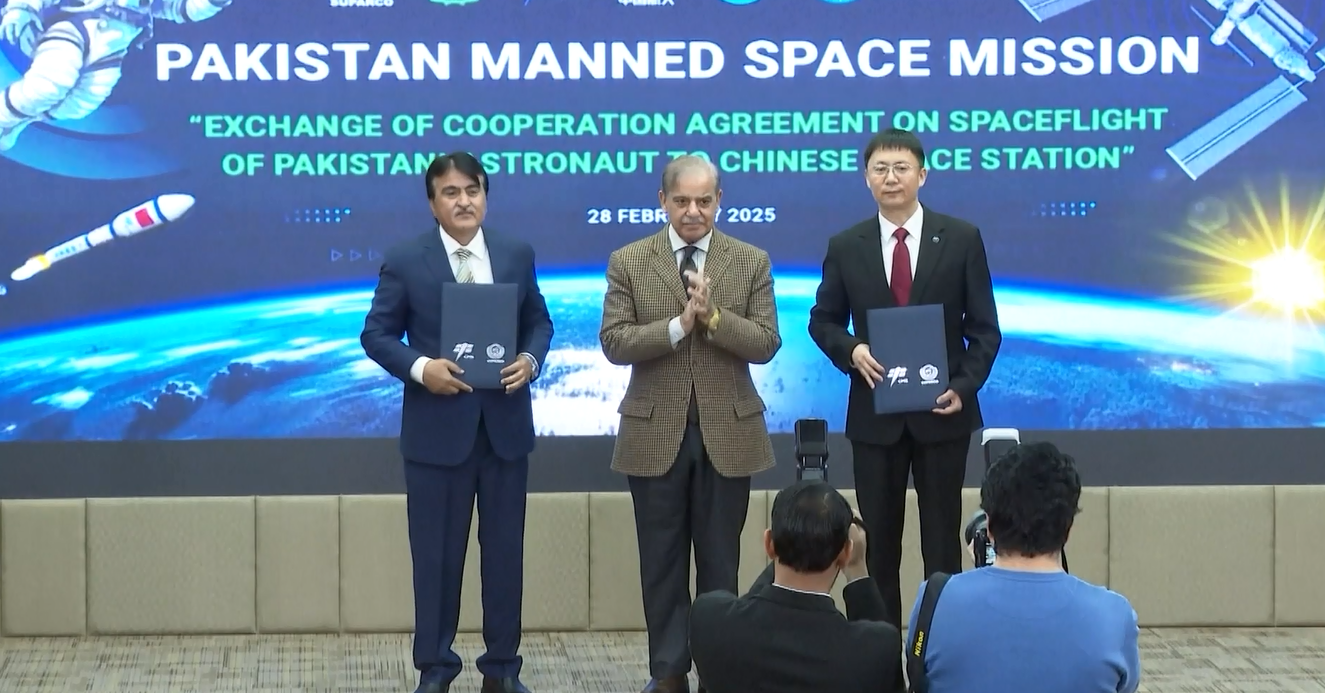 Astronot Pakistan akan Memasuki Stasiun Ruang Angkasa Tiongkok sebagai Spesialis Muatan