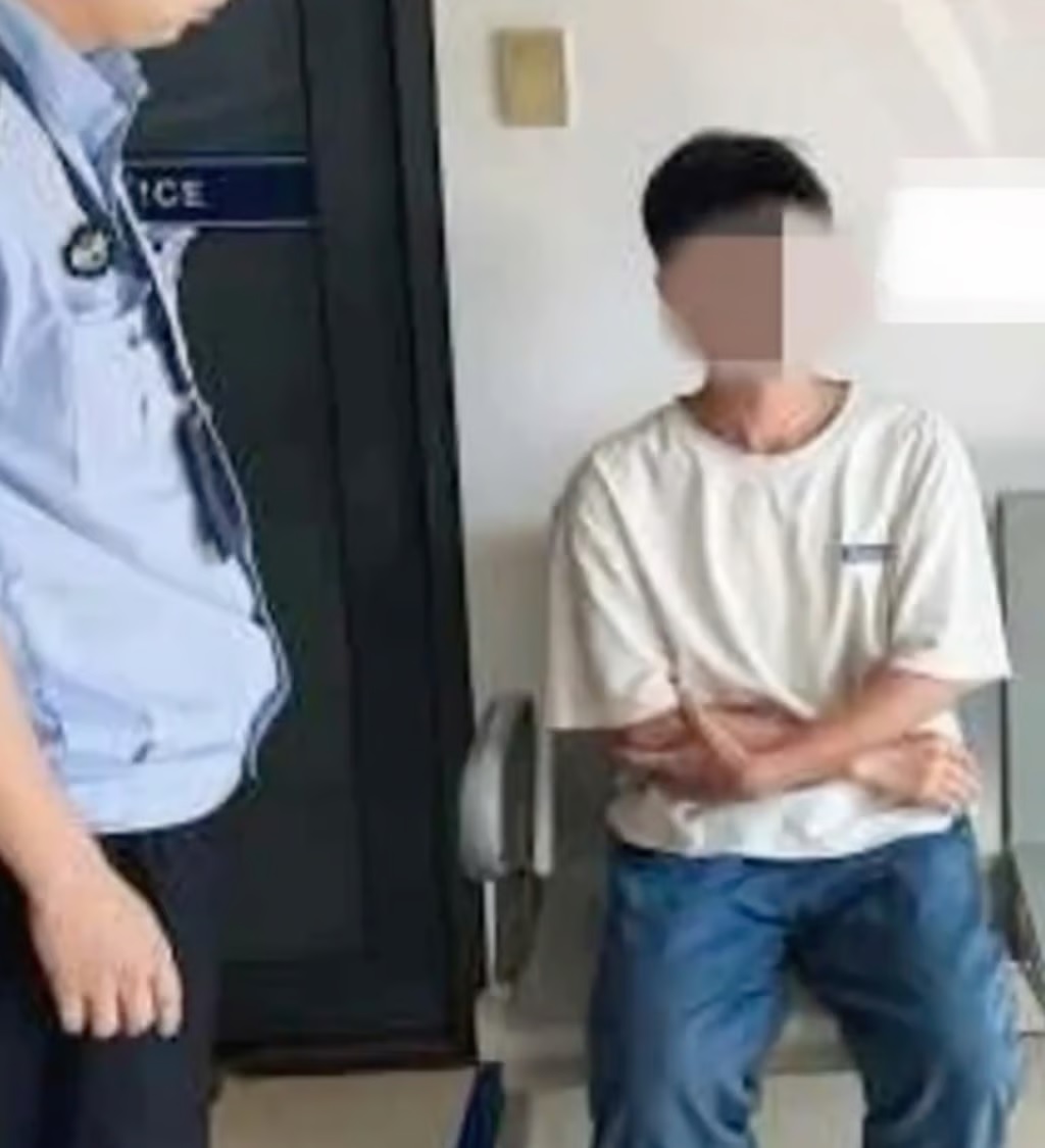 Kesal Diputuskan Pacar, Pria Tiongkok yang 'Hilang' Berjalan Kaki Selama 6 Hari ke Pegunungan, Picu Pencarian Besar-Besaran