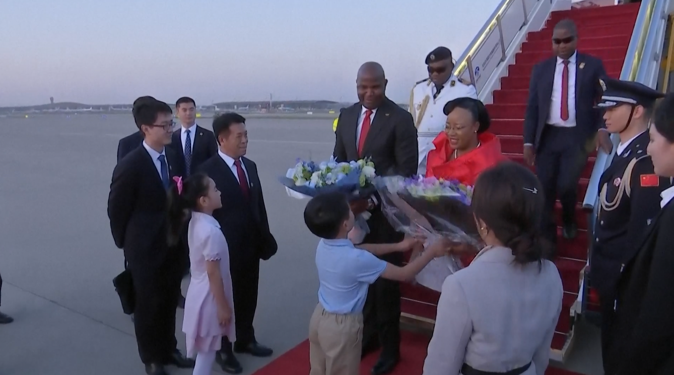 Presiden Mozambik Tiba di Beijing untuk Melanjutkan Kunjungan ke Tiongkok
