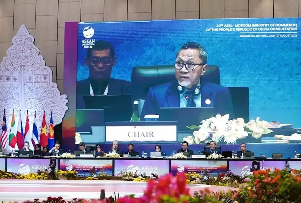 Seluruh negara mengapresiasi pencapaian ASEAN dalam Keketuaan Indonesia tahun ini Pertemuan menteri pun merupakan rangkaian terakhir dari pertemuan tingkat menteri ekonomi