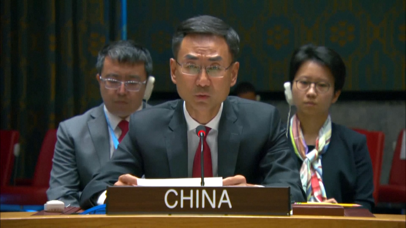 Geng mengatakan Tiongkok berharap dan percaya bahwa pihak-pihak terkait dapat menyelesaikan semua masalah dengan baik termasuk masalah kemanusiaan melalui upaya diplomatik