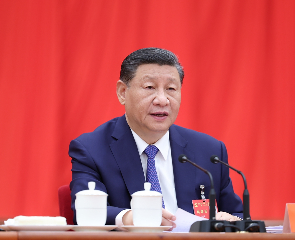 Politbiro Komite Sentral PKT mengadakan sidang untuk membahas situasi ekonomi dewasa ini dan mengatur pekerjaan ekonomi tahap selanjutnya Sidang dipimpin oleh Sekjen Komite Sentral PKT Xi Jinping