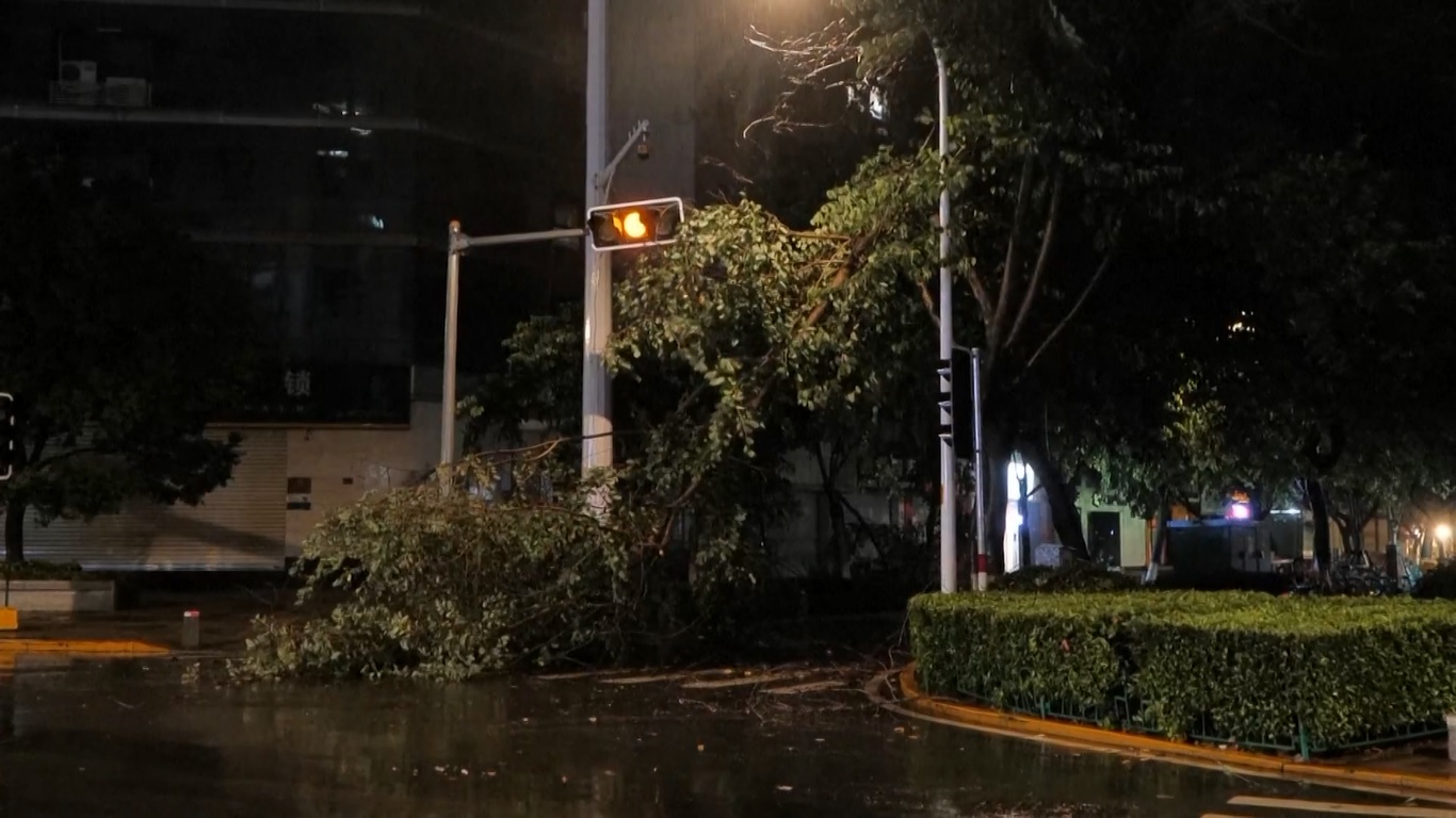 Topan Podul Mendarat untuk Kedua Kalinya di Fujian