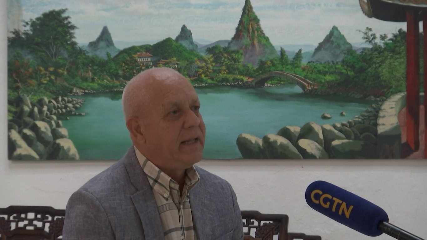 Berpusat di Pecinan Havana